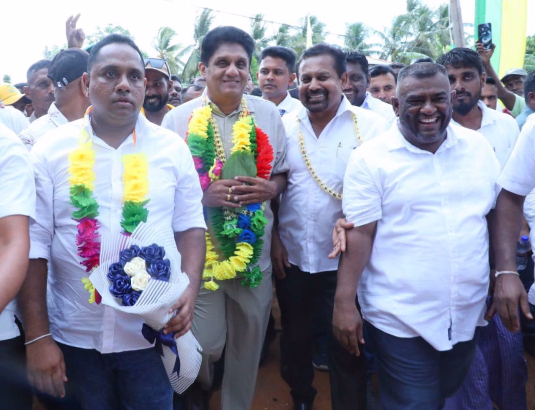 සජිත් ගොවීන් හමුවෙයි..නාමල්, ලාල් ප්රමුඛ ආණ්ඩුවට කරන චෝදණා වලට සවංදෙයි… සජිත් ගොවීන් හමුවෙයි..නාමල්, ලාල් ප්රමුඛ ආණ්ඩුවට කරන චෝදණා වලට සවංදෙයි…